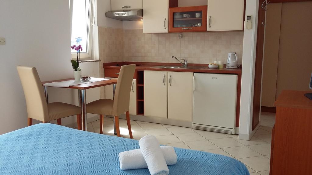 Apartments & Room Marina View Водице Экстерьер фото